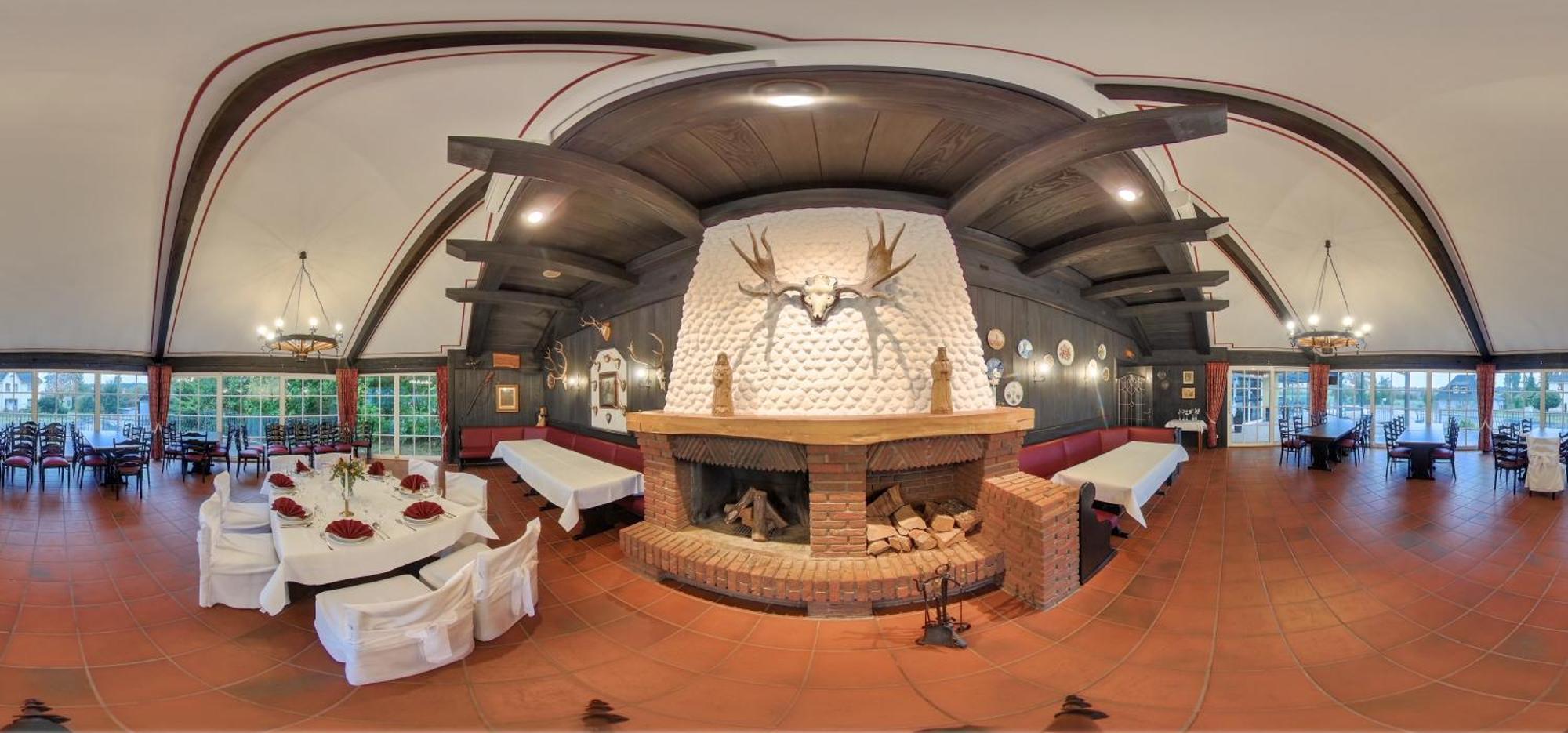 Hotel Restaurant Zum Jaegerheim Wendeburg ภายนอก รูปภาพ