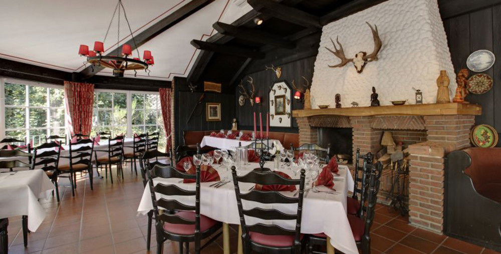 Hotel Restaurant Zum Jaegerheim Wendeburg ภายนอก รูปภาพ